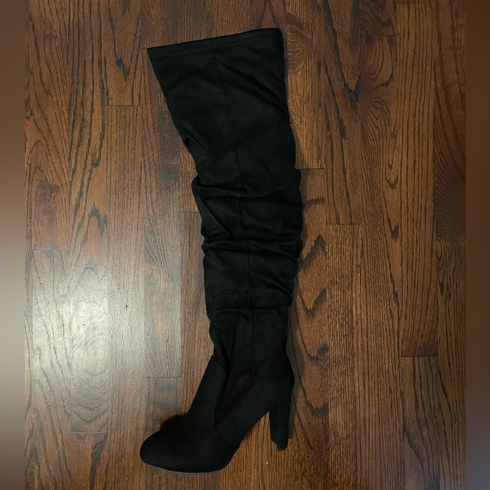 (NEW) Tobi Suede Knee-High boots